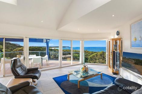 Property photo of 5 Seacliff Place Caves Beach NSW 2281
