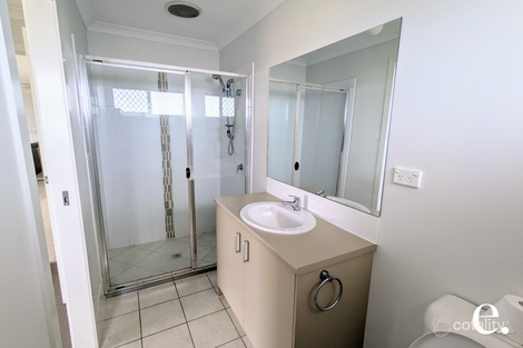Property photo of 22 Taramoore Road Gracemere QLD 4702