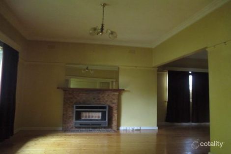 Property photo of 11 Royal Avenue Kennington VIC 3550