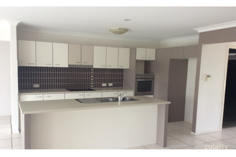 Property photo of 56 Paul Drive Regents Park QLD 4118