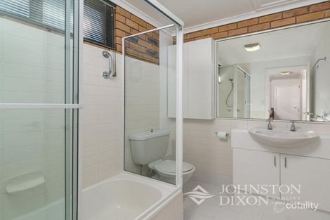 Property photo of 2/257 Boundary Street Spring Hill QLD 4000
