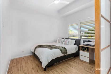 Property photo of 2 Pipers Point Helensvale QLD 4212