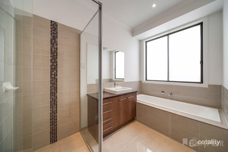 Property photo of 21 Clendon Drive Officer VIC 3809