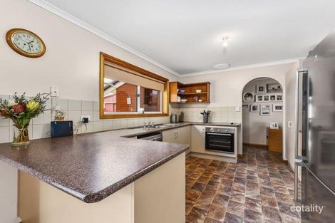 Property photo of 1 Pinecrest Court Mount Gambier SA 5290