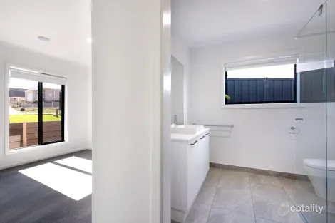 Property photo of 5 Sundew Terrace Campbells Creek VIC 3451