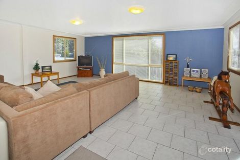 Property photo of 26 Hayes Avenue Mount Warrigal NSW 2528