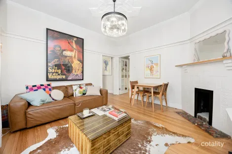 2/33 Docker St, Elwood, VIC 3184