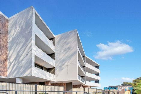 Property photo of 22/8-12 Linden Street Toongabbie NSW 2146
