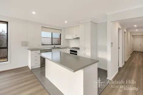Property photo of 39 Belmont Crescent Mount Barker SA 5251
