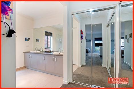 Property photo of 20 Fairview Close Keysborough VIC 3173