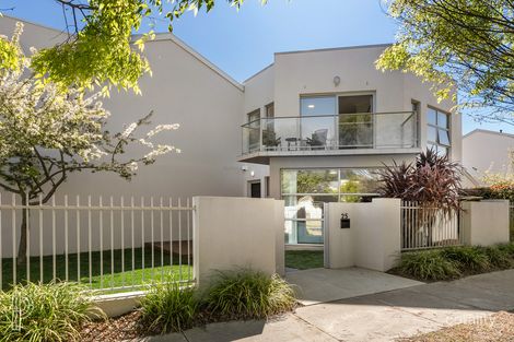 25 Tom Nicholas Cres, Forde, ACT 2914