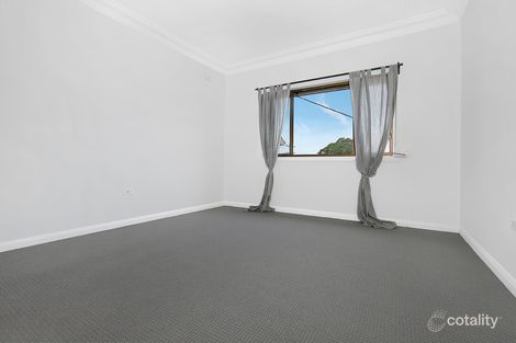 Property photo of 10 Ranchby Avenue Lake Heights NSW 2502