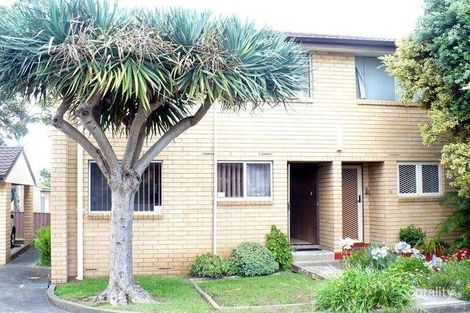 Property photo of 11/10 Atchison Road Macquarie Fields NSW 2564