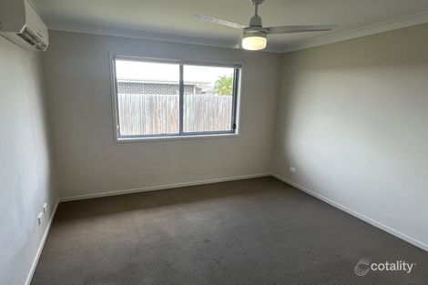 Property photo of 33 Bounty Circuit Eli Waters QLD 4655