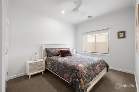 Property photo of 18 Firetail Grove Cowes VIC 3922