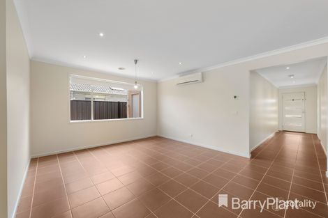 Property photo of 11 Wickford Road Tarneit VIC 3029