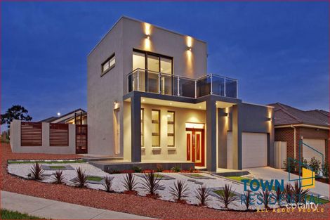 19 Louisa Briggs Cct, Bonner, ACT 2914