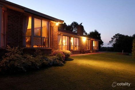 366 Tschampions Rd, Macclesfield, VIC 3782