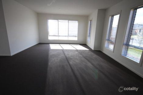 Property photo of 1/19 Bradford Drive Carrum Downs VIC 3201