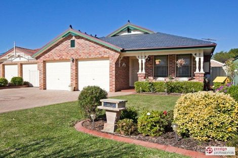 22 Gracemere Ct, Wattle Grove, NSW 2173