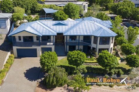 Property photo of 8 Nicholii Loop Jerrabomberra NSW 2619