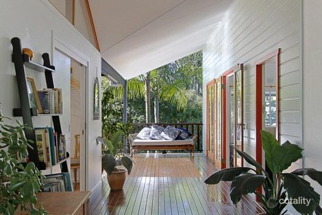 Property photo of 17 Tamarind Court Suffolk Park NSW 2481