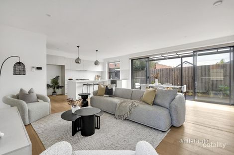 2/6 Hermione Ave, Oak Park, VIC 3046