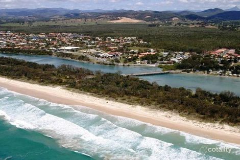 Property photo of 83 Overall Drive Pottsville NSW 2489