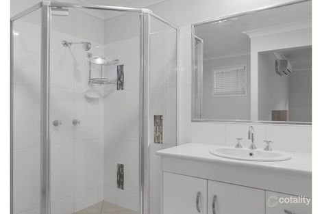 Property photo of 2/52B Llewellyn Street Centenary Heights QLD 4350