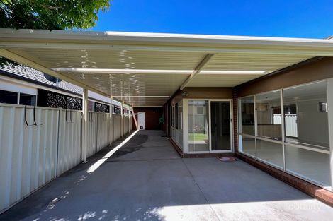 Property photo of 6 Hunts Cross Way Caroline Springs VIC 3023