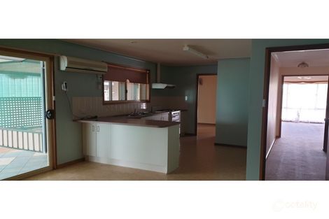 Property photo of 11 Anna Court Roxby Downs SA 5725