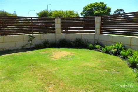 Property photo of 11 Barker Avenue Como WA 6152