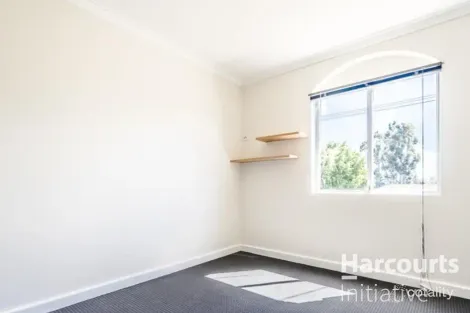 Property photo of 11 Roxwell Way Girrawheen WA 6064