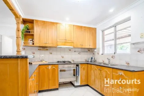 Property photo of 11 Roxwell Way Girrawheen WA 6064