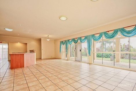 Property photo of 4 White Fig Place Thornlands QLD 4164