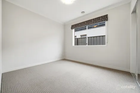Property photo of 169 Selandra Boulevard Clyde North VIC 3978