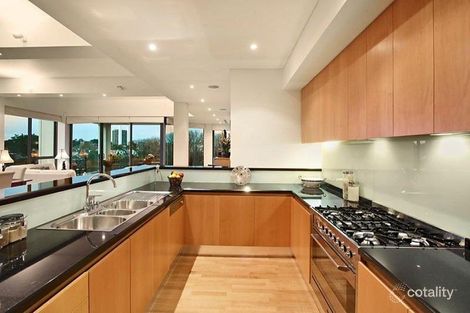 Property photo of 601/2-6 Slater Street Melbourne VIC 3004