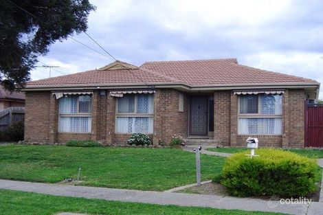 Property photo of 18 Chateau Avenue Narre Warren VIC 3805