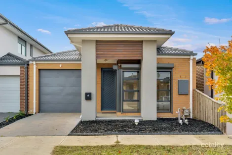 Property photo of 35 Bisham Street Mickleham VIC 3064