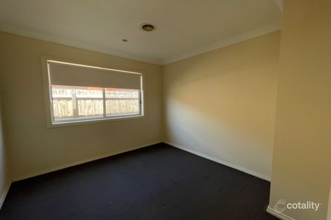 Property photo of 14 Ruby Place Werribee VIC 3030
