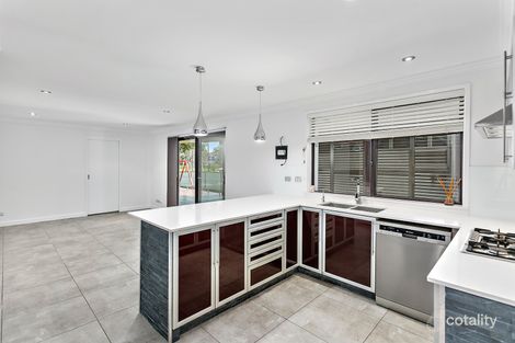 Property photo of 28 Daintree Drive Albion Park NSW 2527