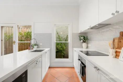 Property photo of 18 Munro Street Brighton VIC 3186