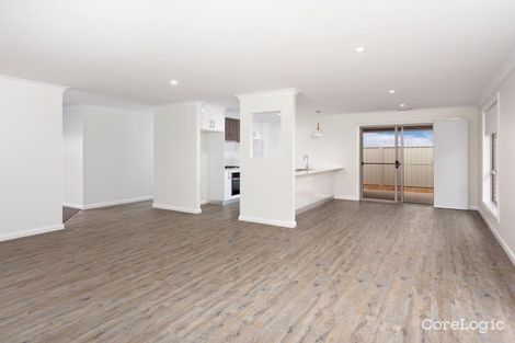 Property photo of 22 Rainbow Drive Estella NSW 2650