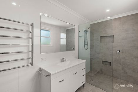 Property photo of 26 Inglebar Avenue Allambie Heights NSW 2100