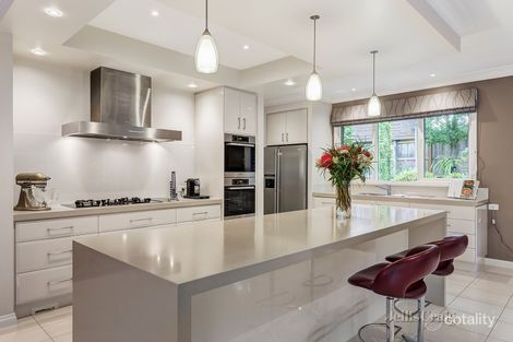 Property photo of 31 The Highway Mount Waverley VIC 3149