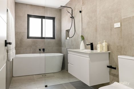 43b Bellingara Rd, Sylvania, NSW 2224