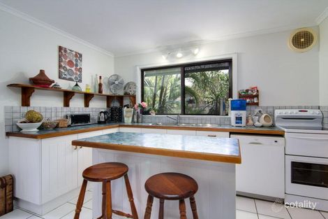 Property photo of 8 Carbeen Close Holloways Beach QLD 4878