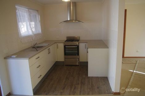 Property photo of 4 Freeman Avenue Morphett Vale SA 5162