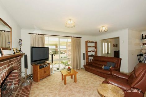 Property photo of 18 Timbertop Court Mooroolbark VIC 3138