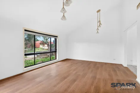 Property photo of 4 Aitken Drive Delahey VIC 3037